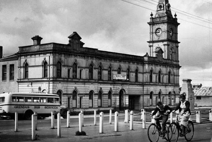 Black and white photo of the Dandenong Town Hall
